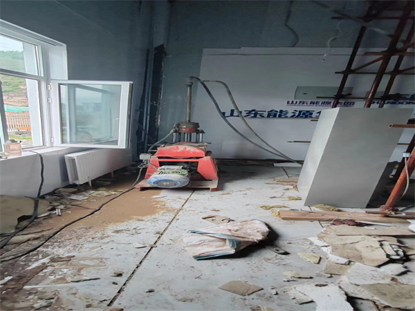 望牛墩镇地基基础下沉墙体裂缝加固注浆顶升施工